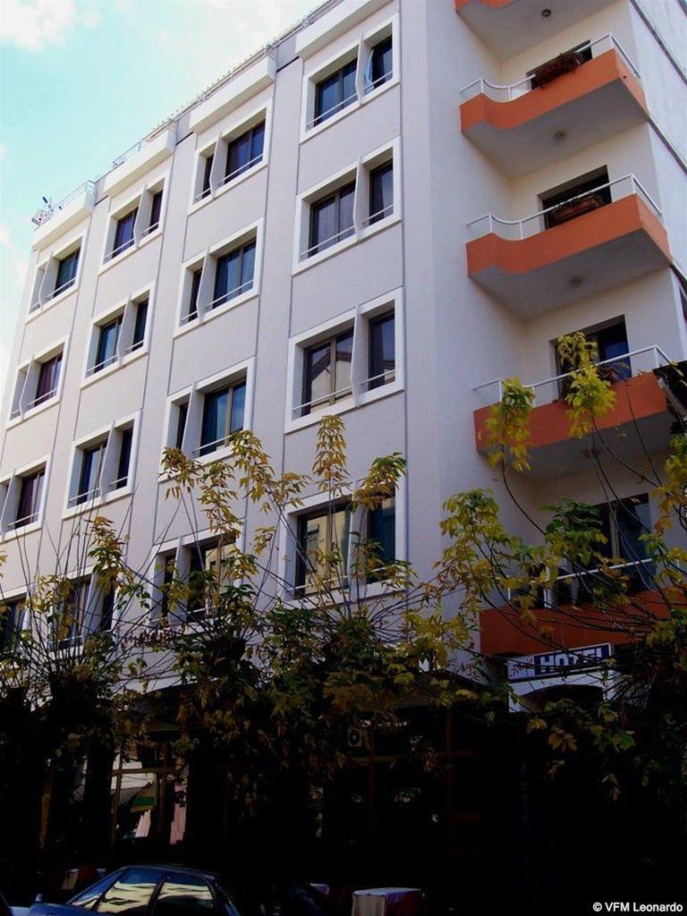 Kruja Hotel Тирана Екстер'єр фото