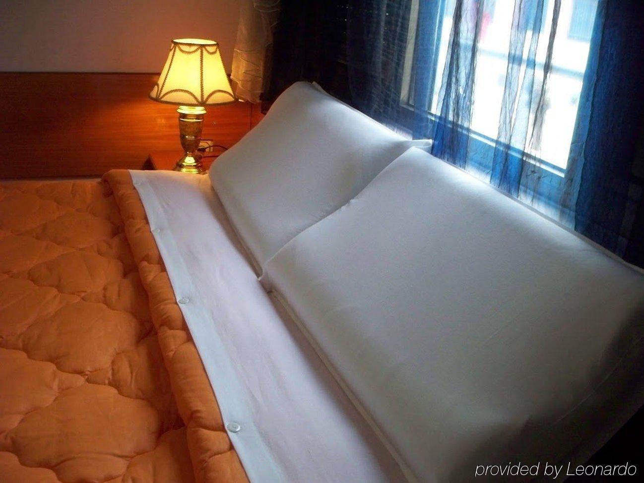 Kruja Hotel Тирана Екстер'єр фото